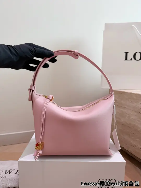 LOEWE size：21×17cm--14